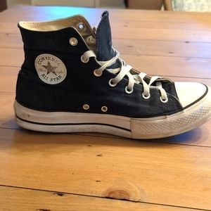 Converse Platforms Hightops Shoes  Size 11 black Hightop Platform Shoes